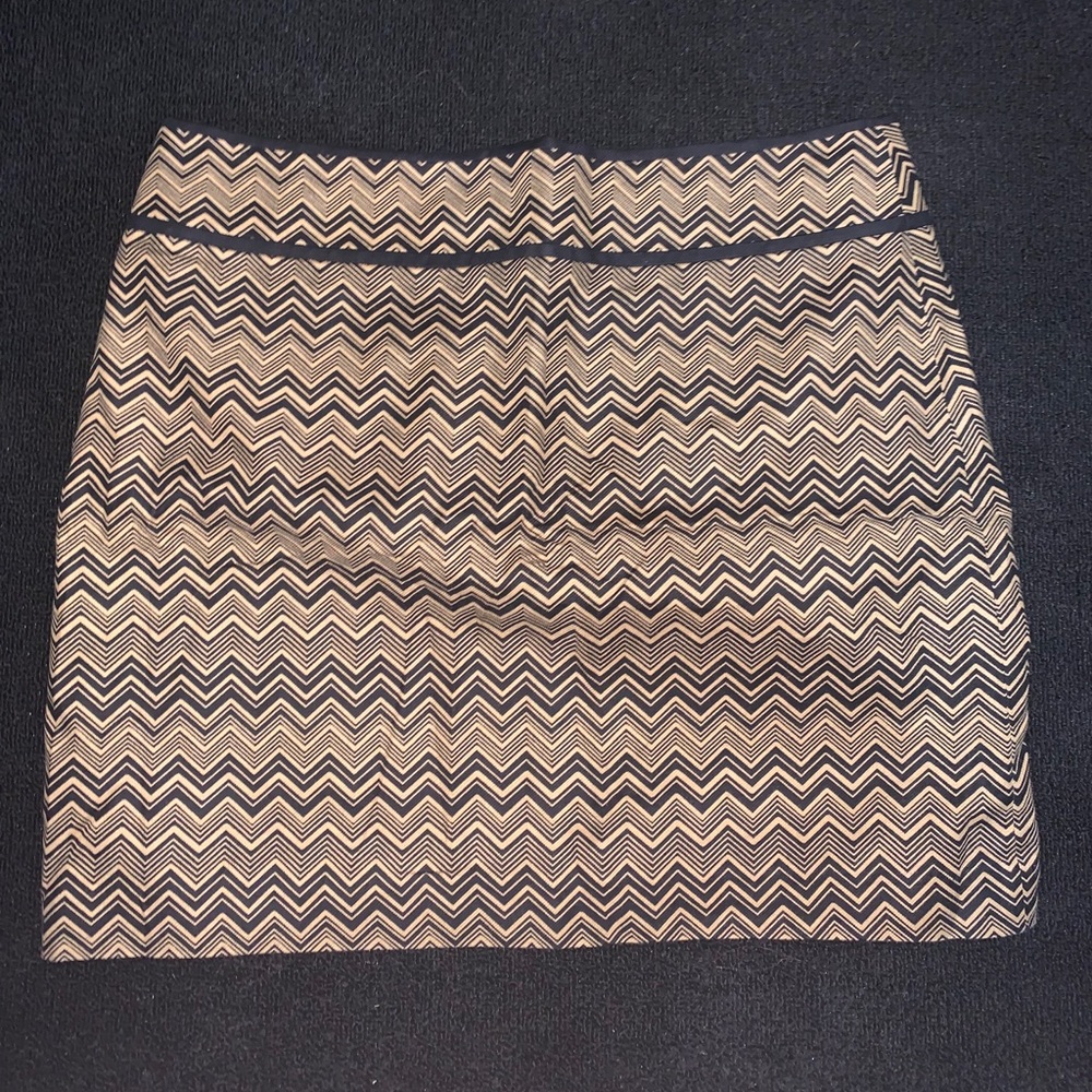 Loft mini skirt
